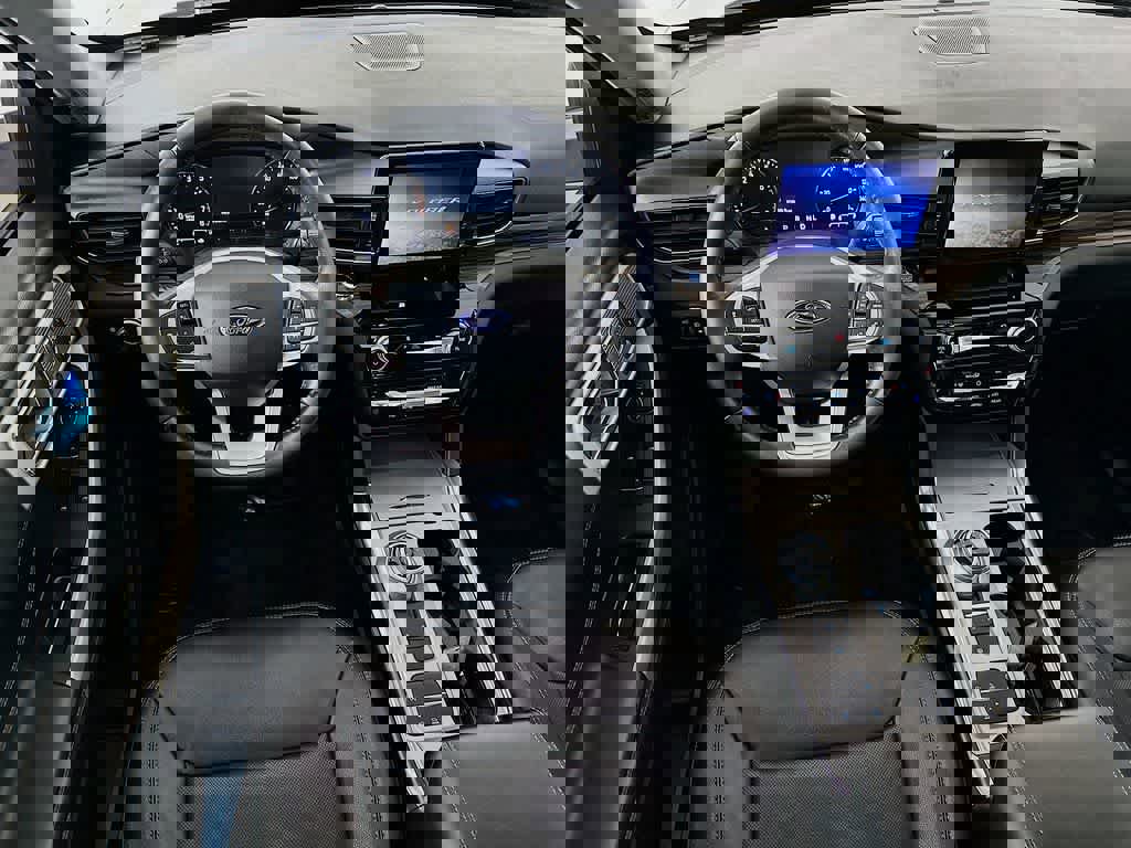 Certified 2021 Ford Explorer Limited w/ Equipment Group 301A image 9