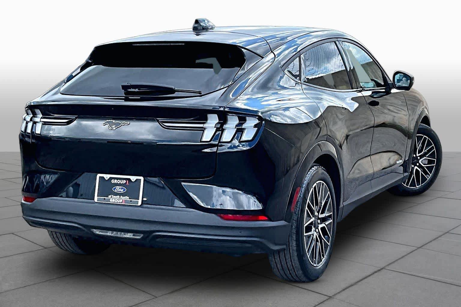 Certified 2025 Ford Mustang Mach-E Premium RWD image 17