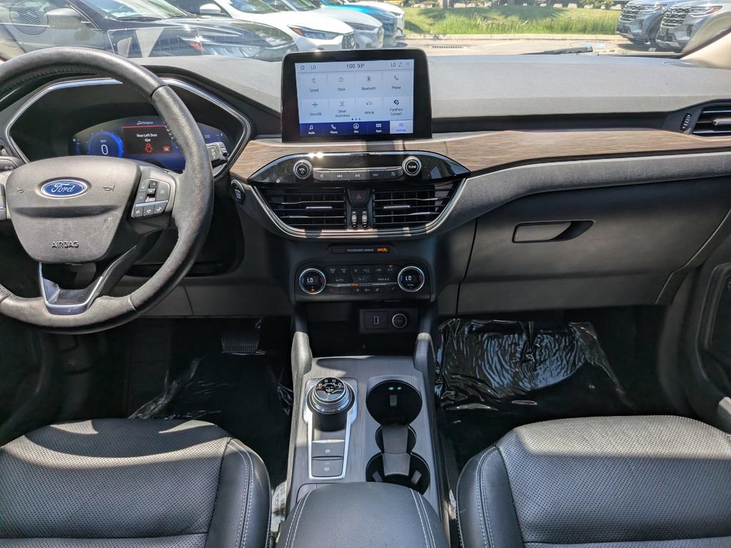 Certified 2020 Ford Escape Titanium w/ Titanium Premium Package 2.0 FWD image 20
