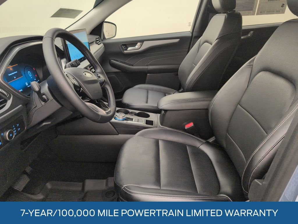 Certified 2025 Ford Escape Platinum image 5