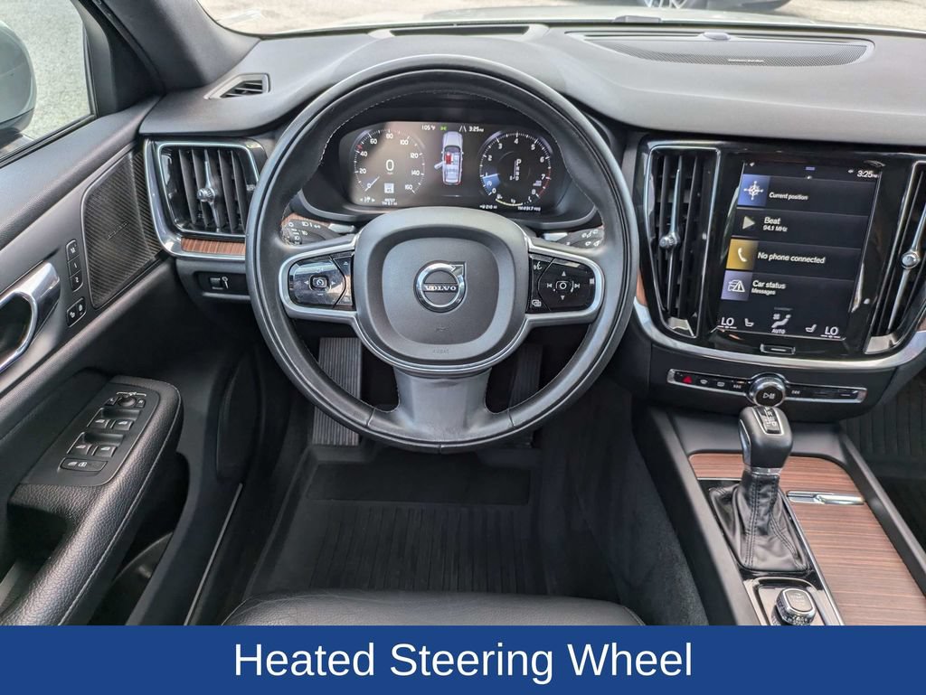 Used 2020 Volvo V60 T5 Momentum FWD image 17