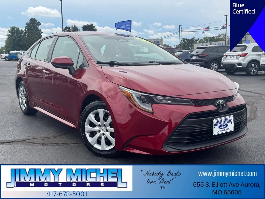 Used 2025 Toyota Corolla LE FWD image 1