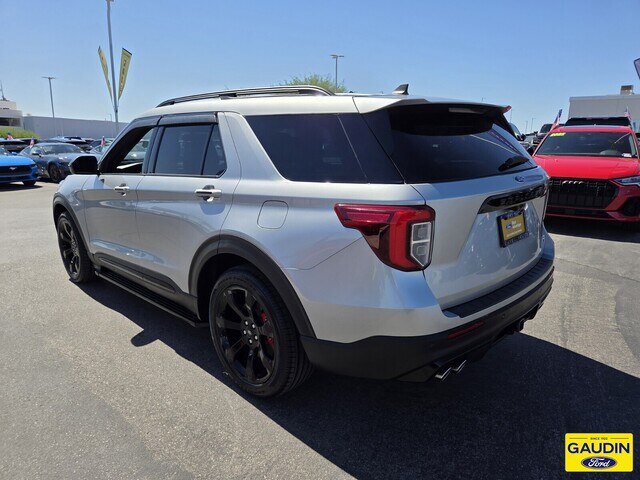 Certified 2022 Ford Explorer ST w/ ST Street Pack RWD image 5