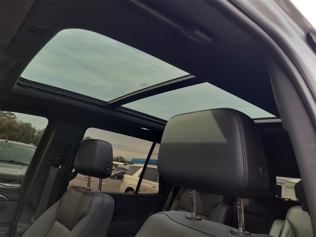 Used 2023 Chevrolet Tahoe LT w/ Luxury Package image 21