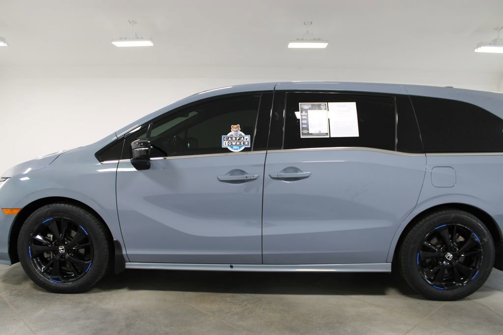 Used 2023 Honda Odyssey Sport image 11