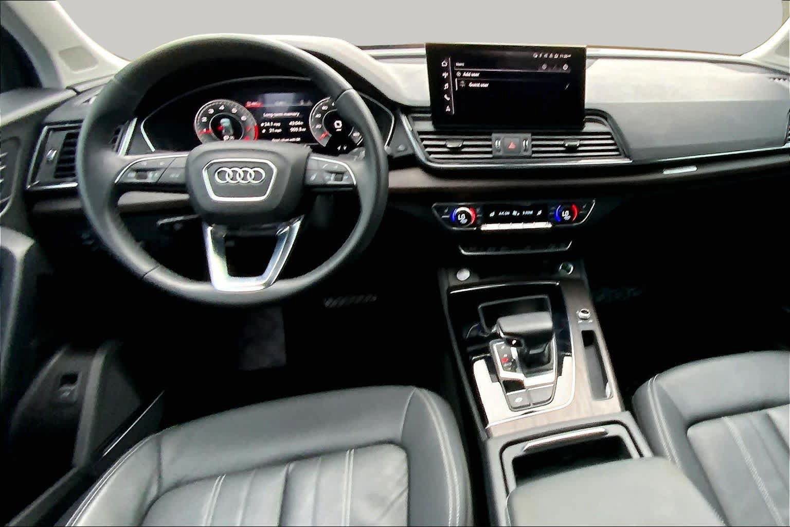 Used 2022 Audi Q5 2.0T Premium Plus w/ Premium Plus Package AWD/4WD image 16