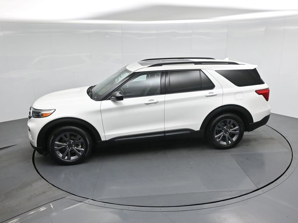 Certified 2023 Ford Explorer XLT w/ Equipment Group 202A image 26