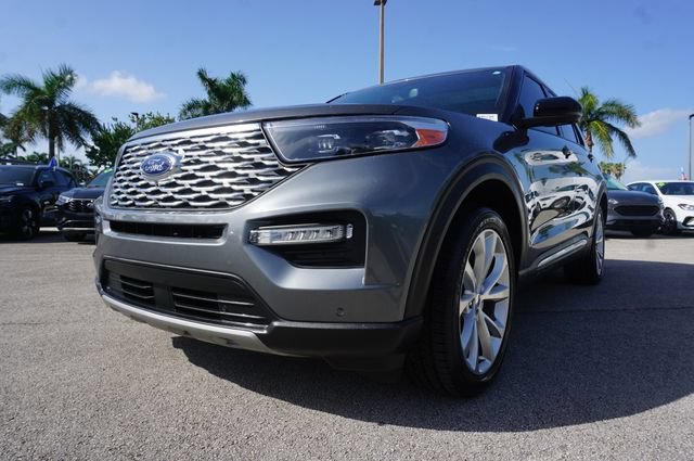 Certified 2023 Ford Explorer Platinum w/ Technology Package AWD/4WD image 15