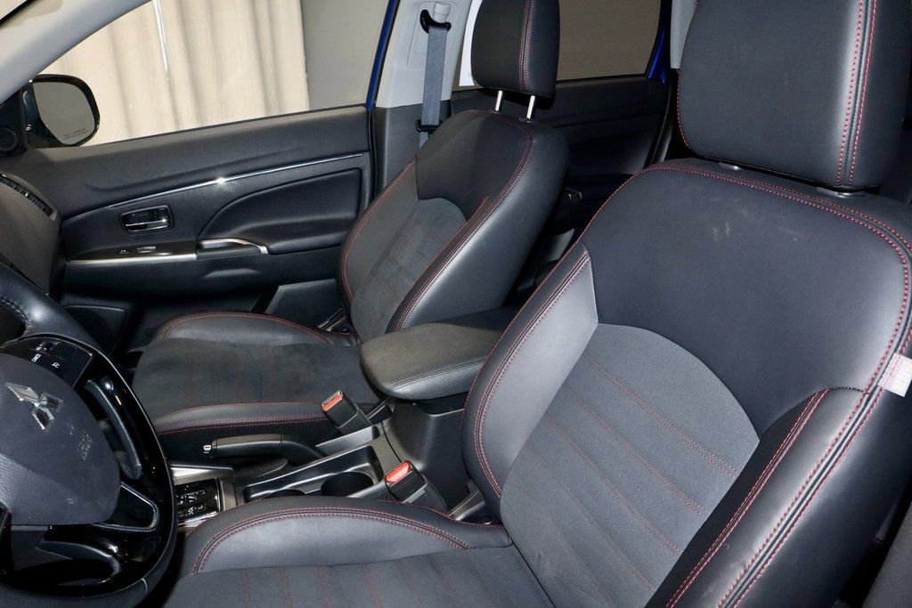 Used 2025 Mitsubishi Outlander Sport SE image 26