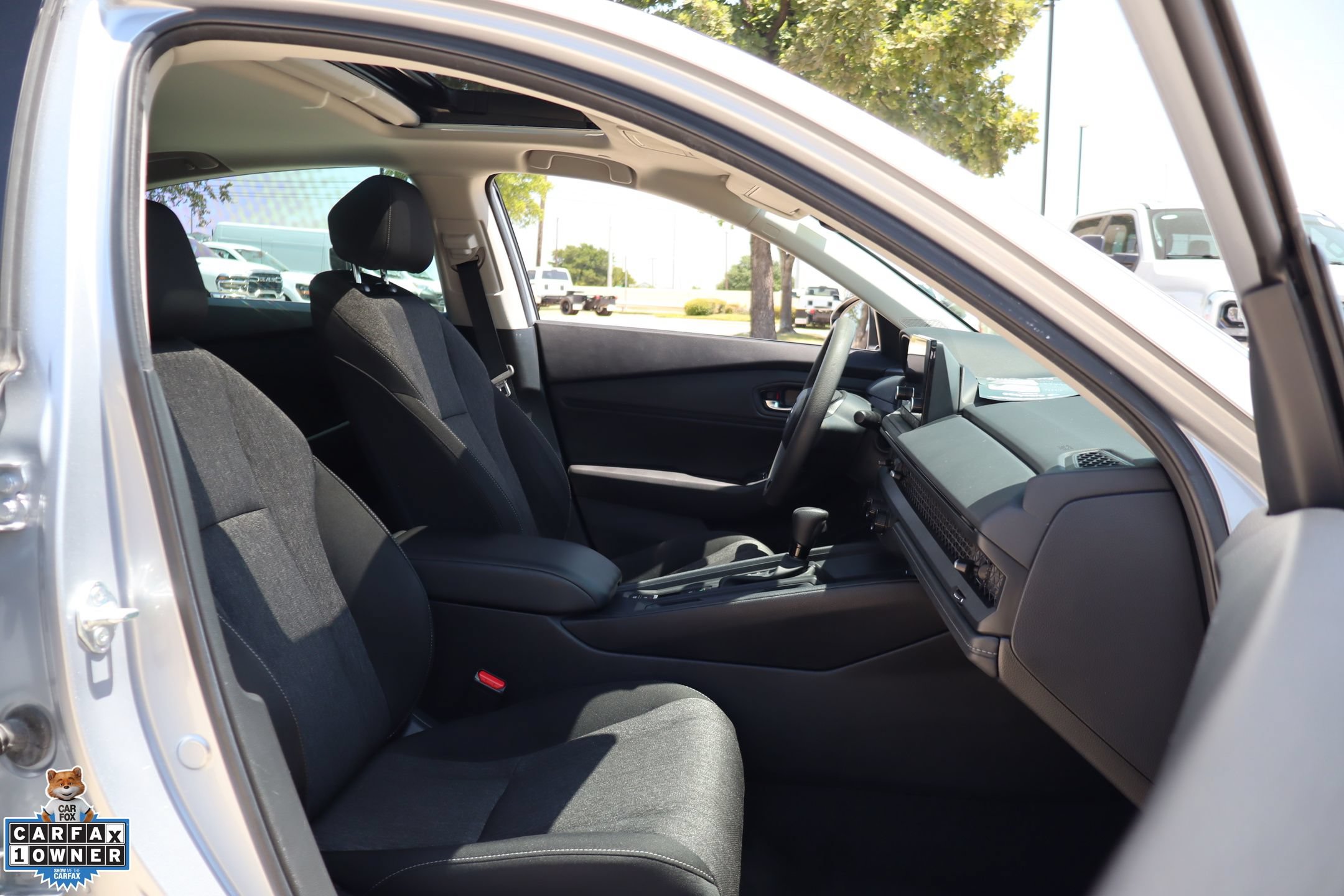Used 2023 Honda Accord EX image 30