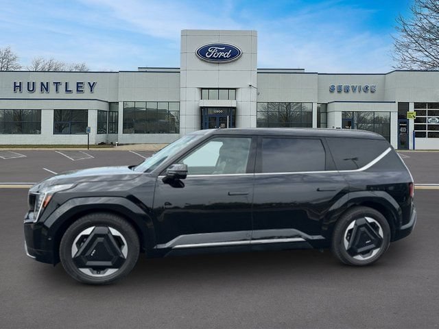 Used 2024 Kia EV9 Land AWD/4WD image 6
