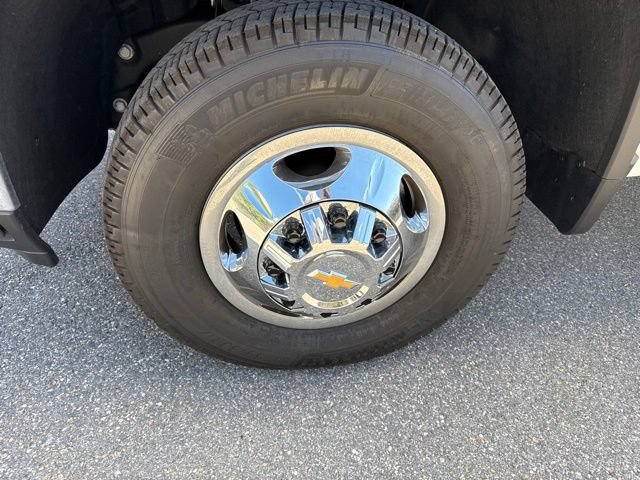 Used 2026 Chevrolet Silverado 3500 LT w/ All Star Edition AWD/4WD image 17
