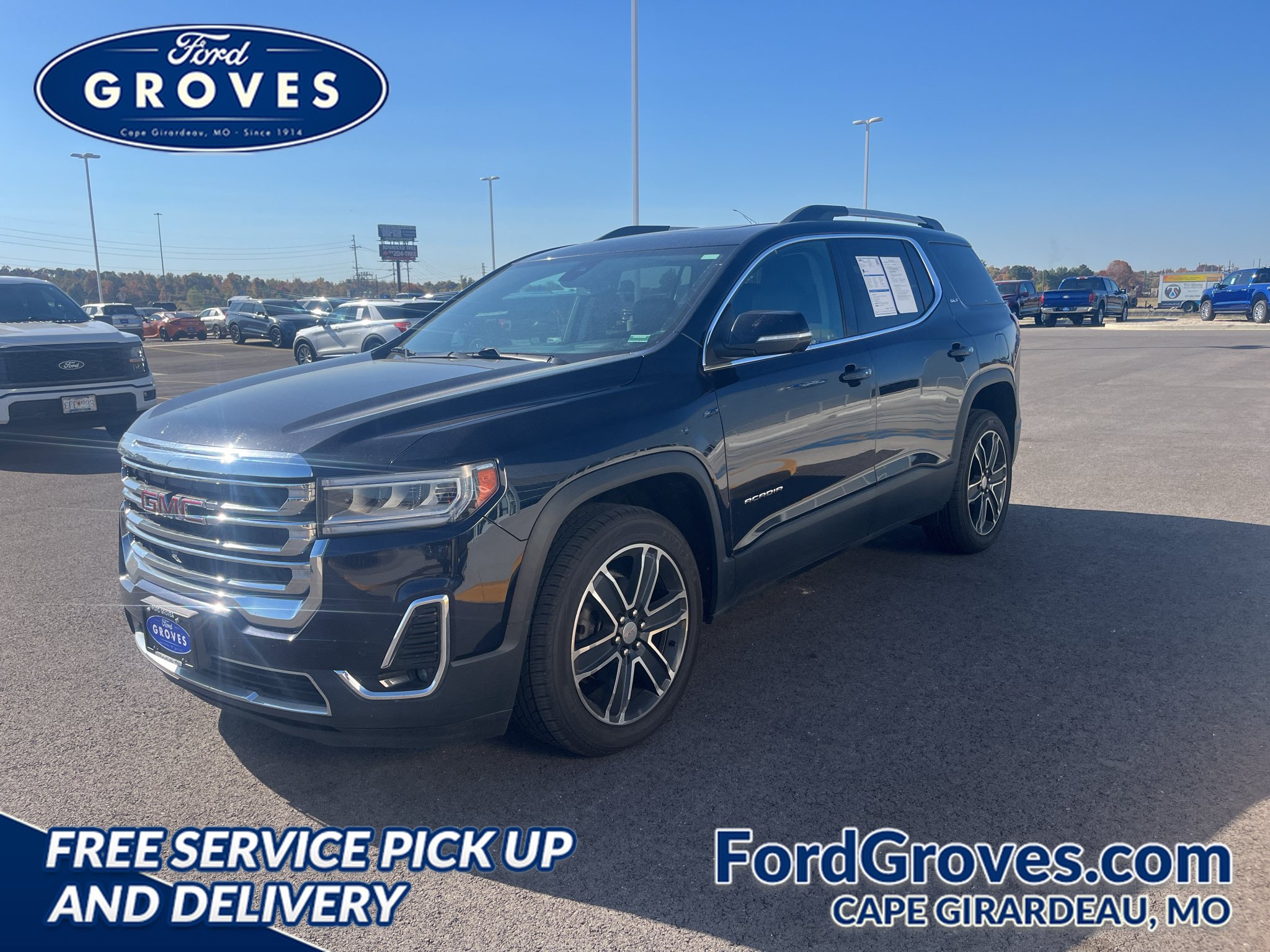 Used 2021 GMC Acadia SLT w/ Technology Package AWD/4WD image 1