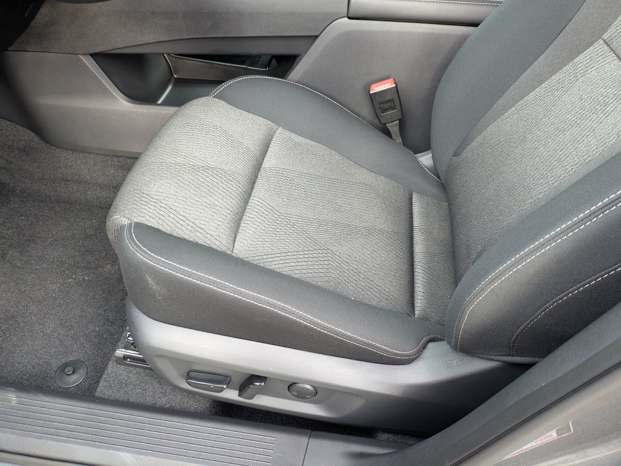 Used 2026 Nissan Rogue SV FWD image 13