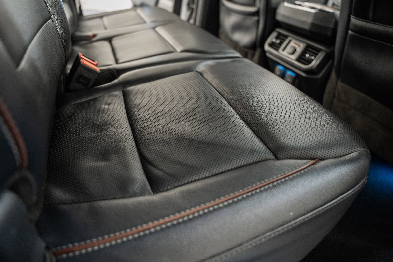 Certified 2023 Ford F150 Lariat w/ Equipment Group 502A High image 39