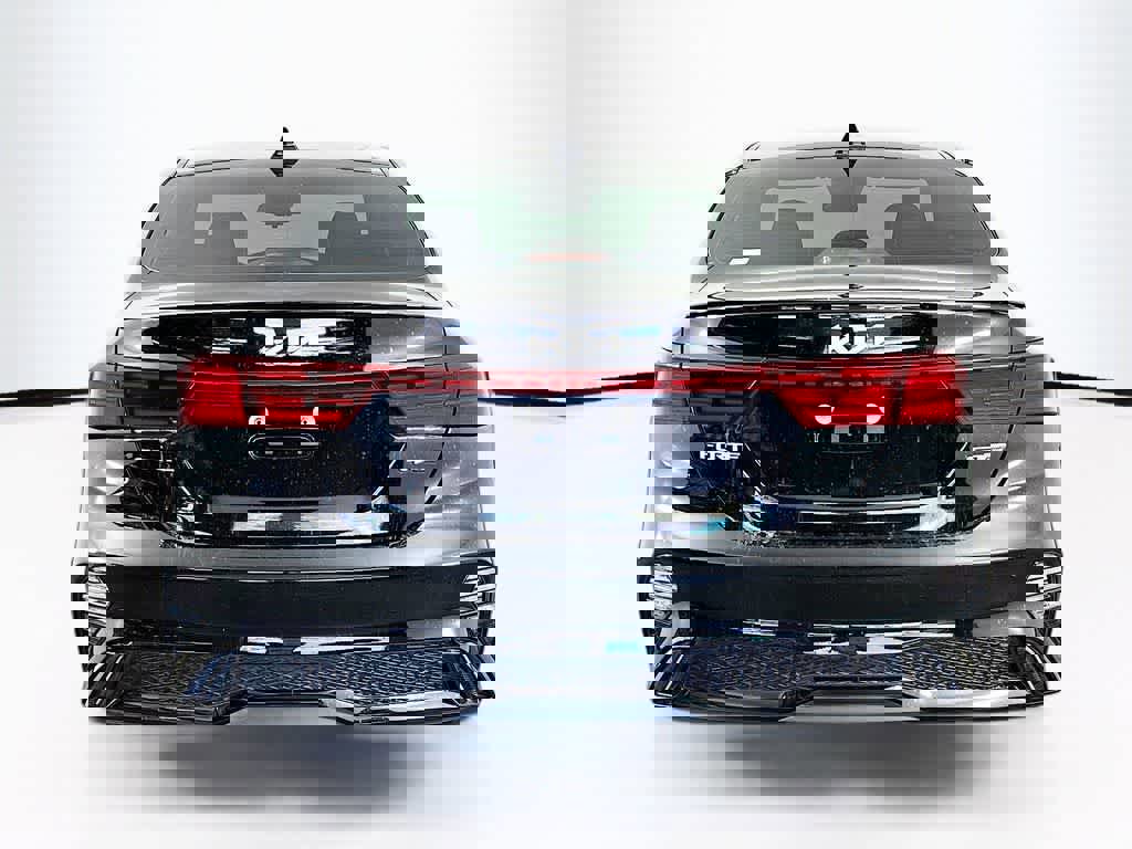 Used 2024 Kia Forte GT-Line image 4