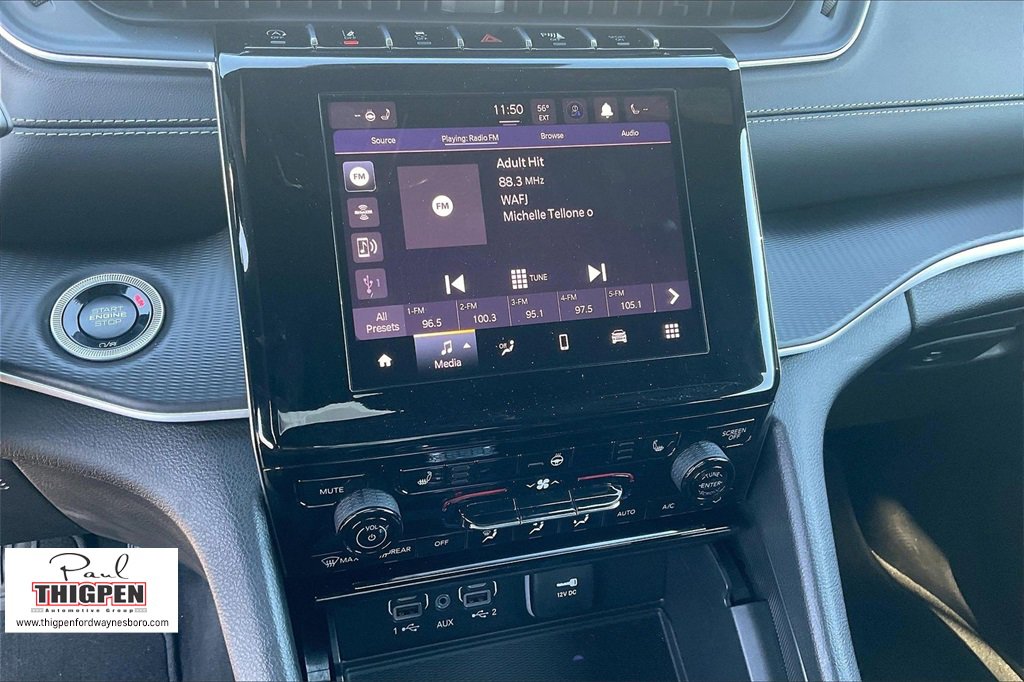 Used 2025 Jeep Grand Cherokee Altitude image 6