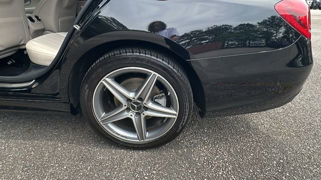 Used 2017 Mercedes-Benz E 300 4MATIC image 19