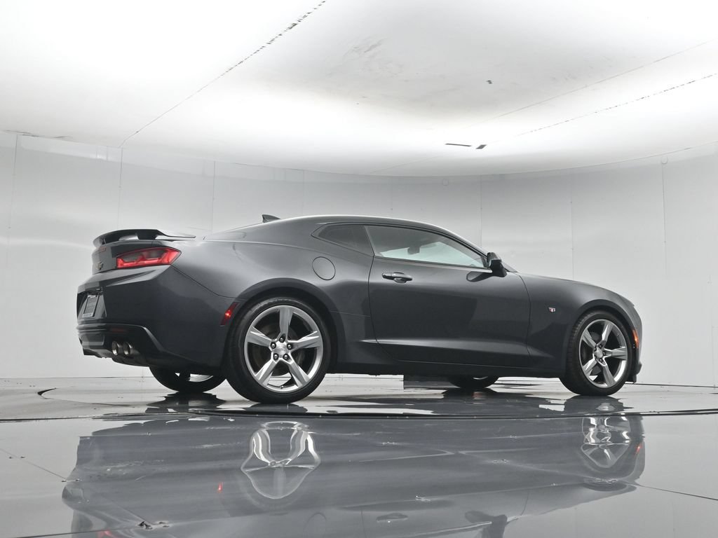 Used 2018 Chevrolet Camaro SS RWD image 49