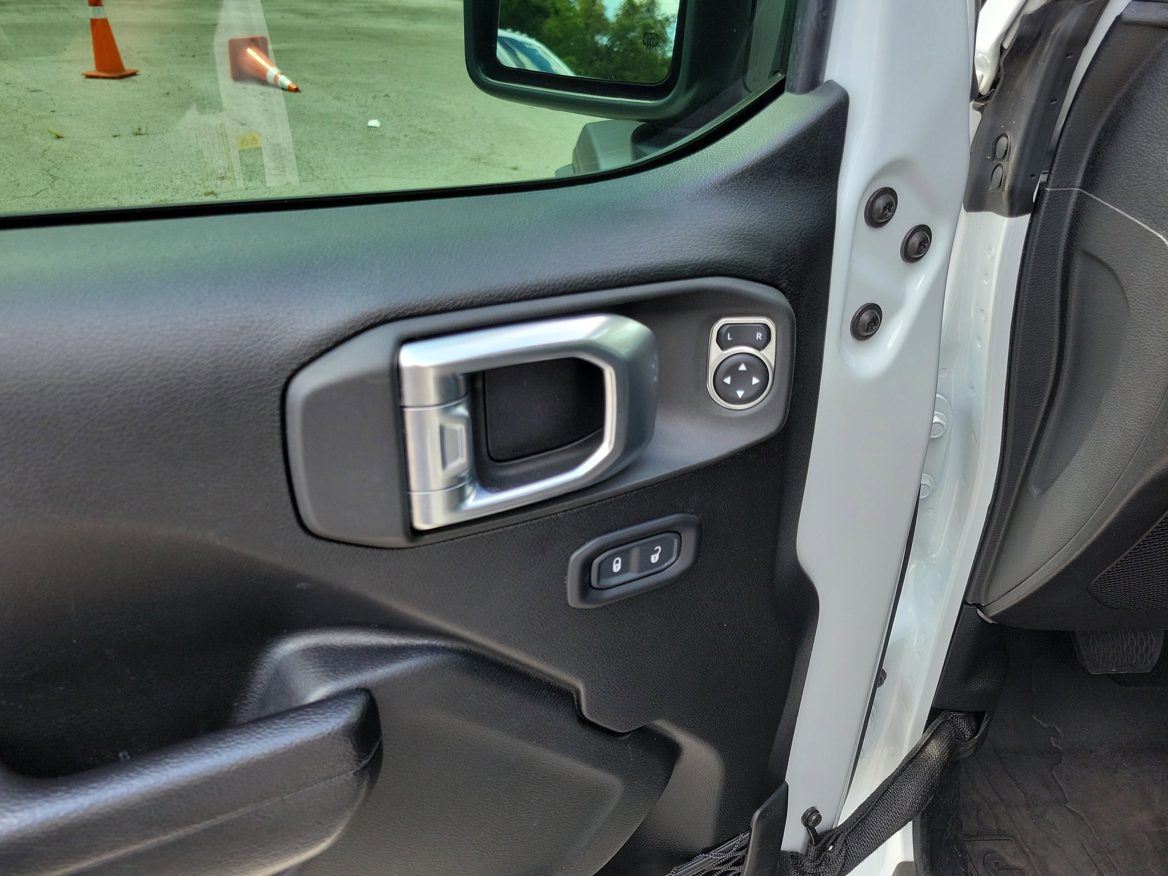 Used 2022 Jeep Wrangler Unlimited Sport image 7