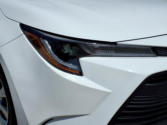 Used 2025 Toyota Corolla LE FWD image 12