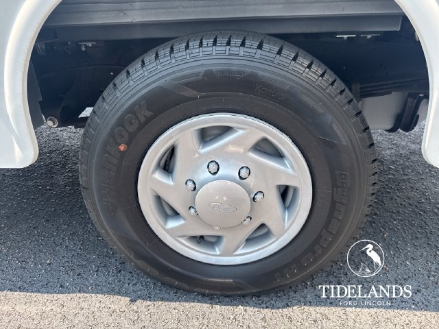 Certified 2024 Ford E-350 and Econoline 350 Super Duty w/ Power Windows & Locks Group RWD image 33