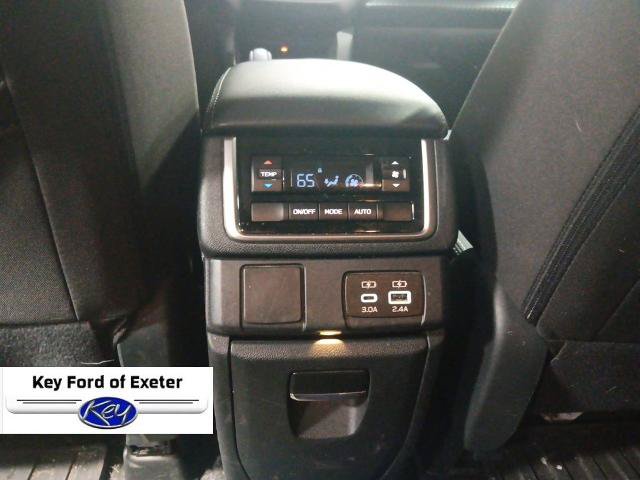 Used 2023 Subaru Ascent Premium w/ Convenience Package AWD/4WD image 18