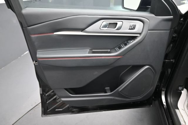 Certified 2025 Ford Explorer ST-Line w/ Premium Package AWD/4WD image 21