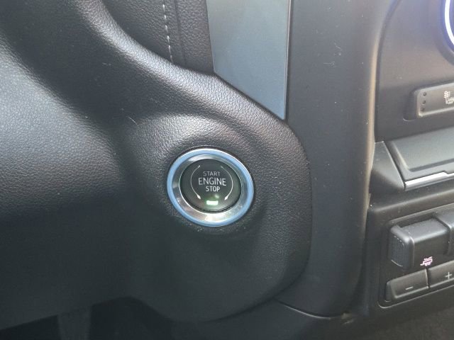 Used 2020 Chevrolet Silverado 1500 LT w/ All-Star Edition image 39