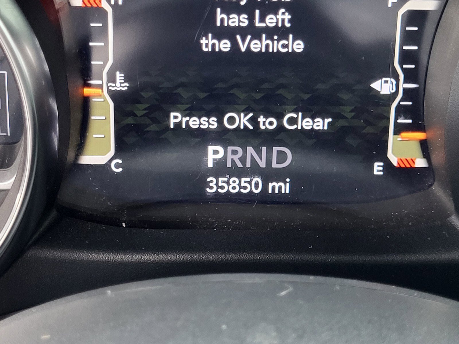 Used 2023 Jeep Gladiator Willys AWD/4WD image 29