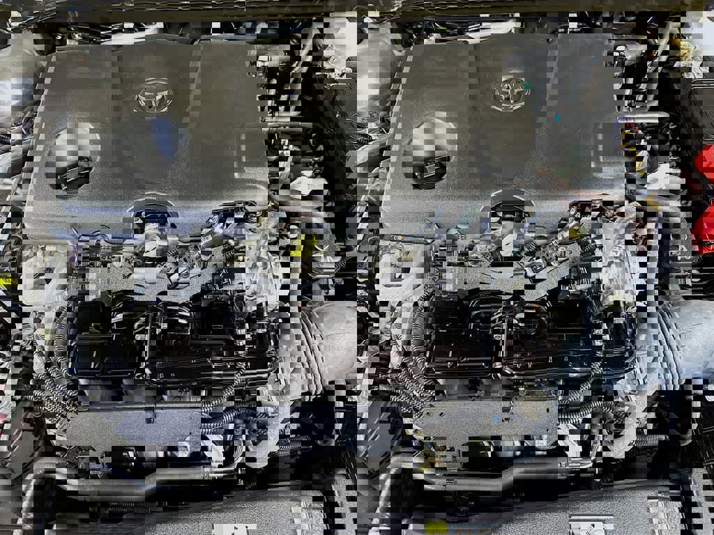 Used 2023 Toyota Camry SE image 12