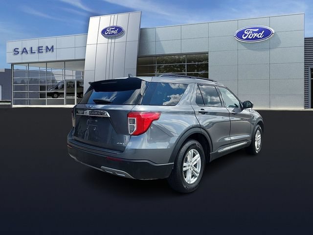 Certified 2022 Ford Explorer XLT w/ Equipment Group 202A AWD/4WD image 3