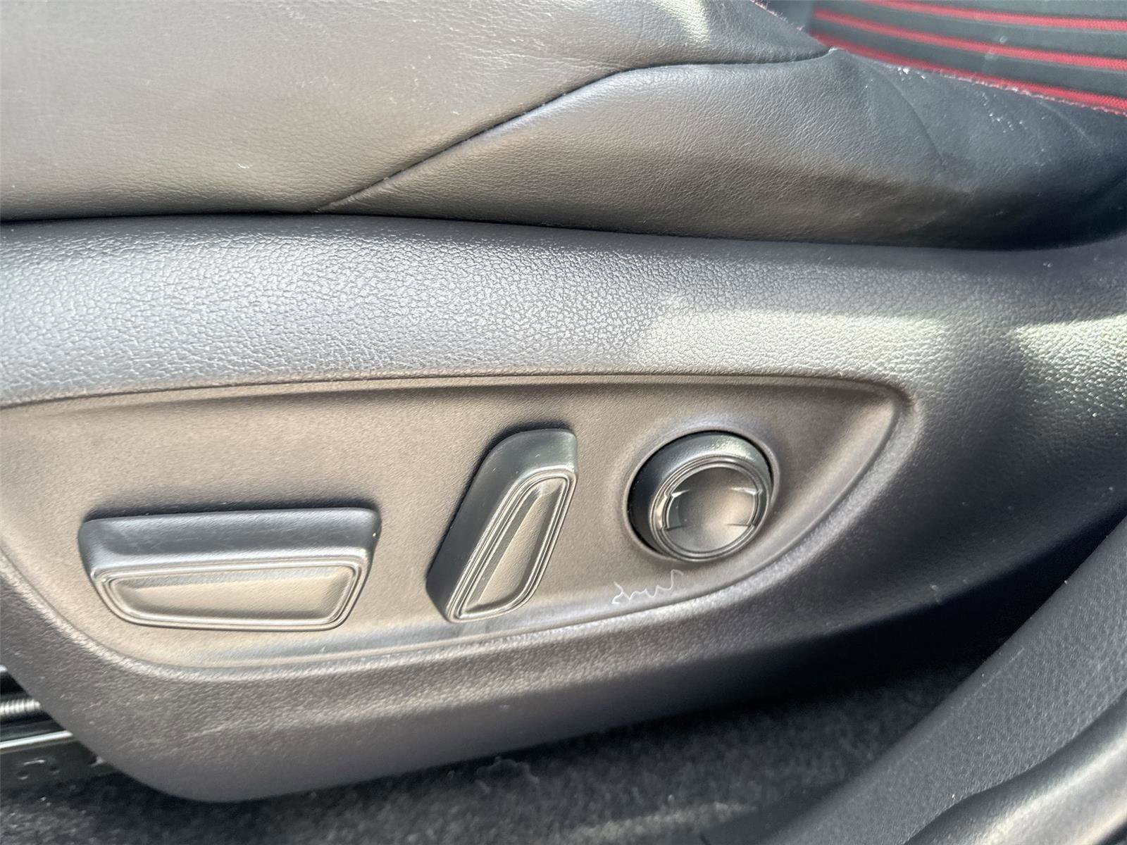 Used 2021 Toyota RAV4 XSE w/ Carpet Mat Package (TMS) image 15