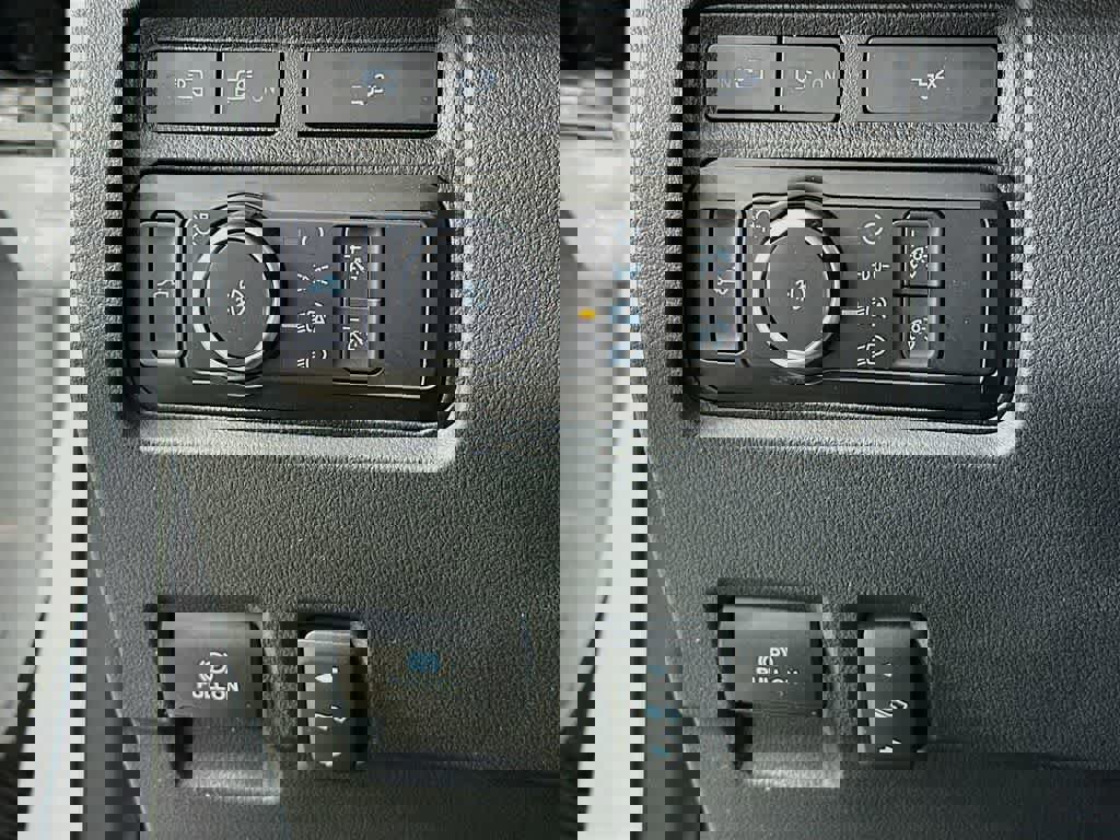 Certified 2023 Ford F250 Lariat w/ Lariat Ultimate Package image 26