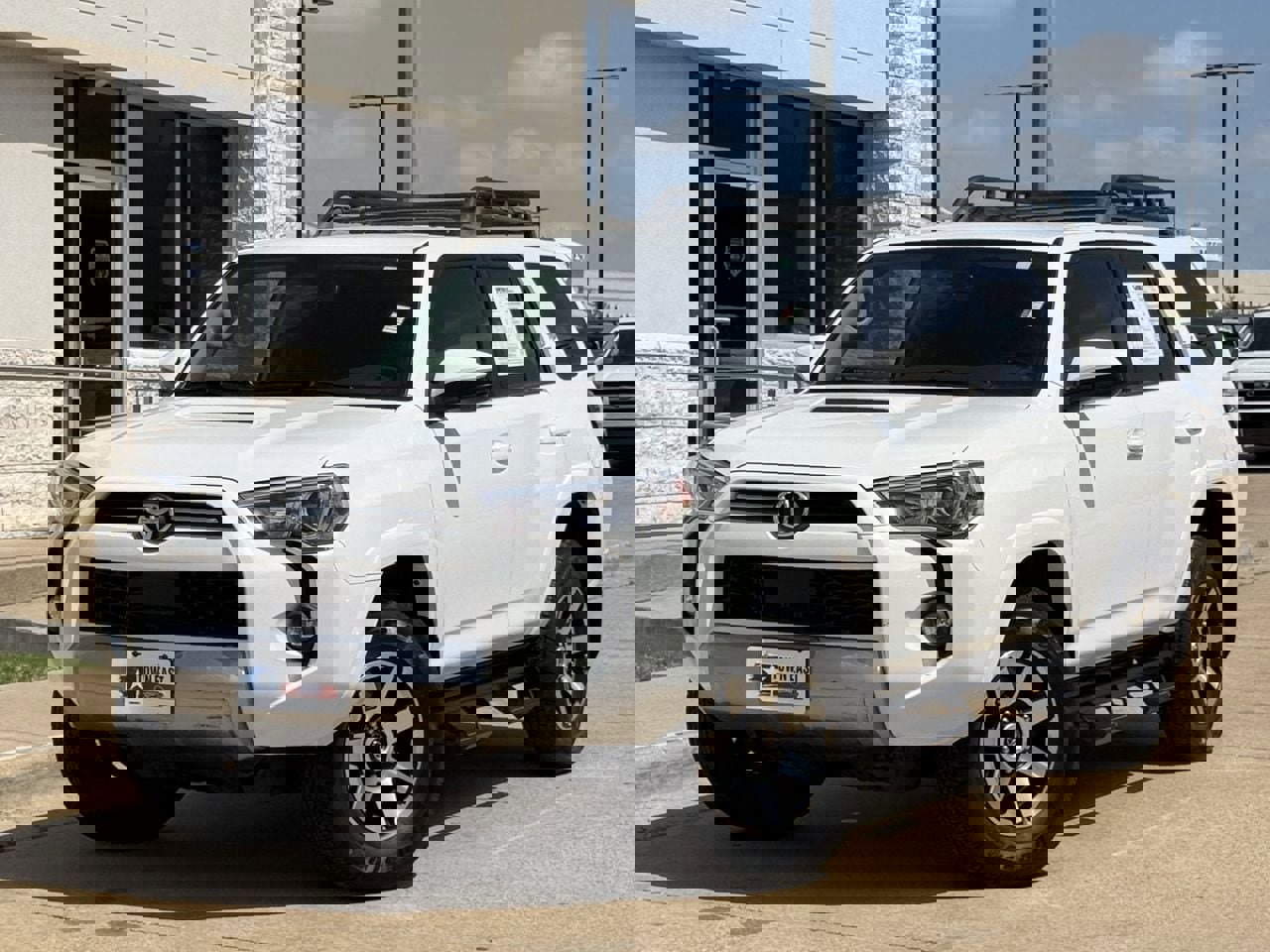 Used 2023 Toyota 4Runner TRD Off-Road image 2