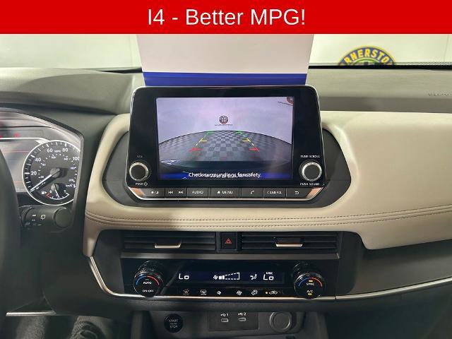 Used 2025 Nissan Rogue SV AWD/4WD image 4