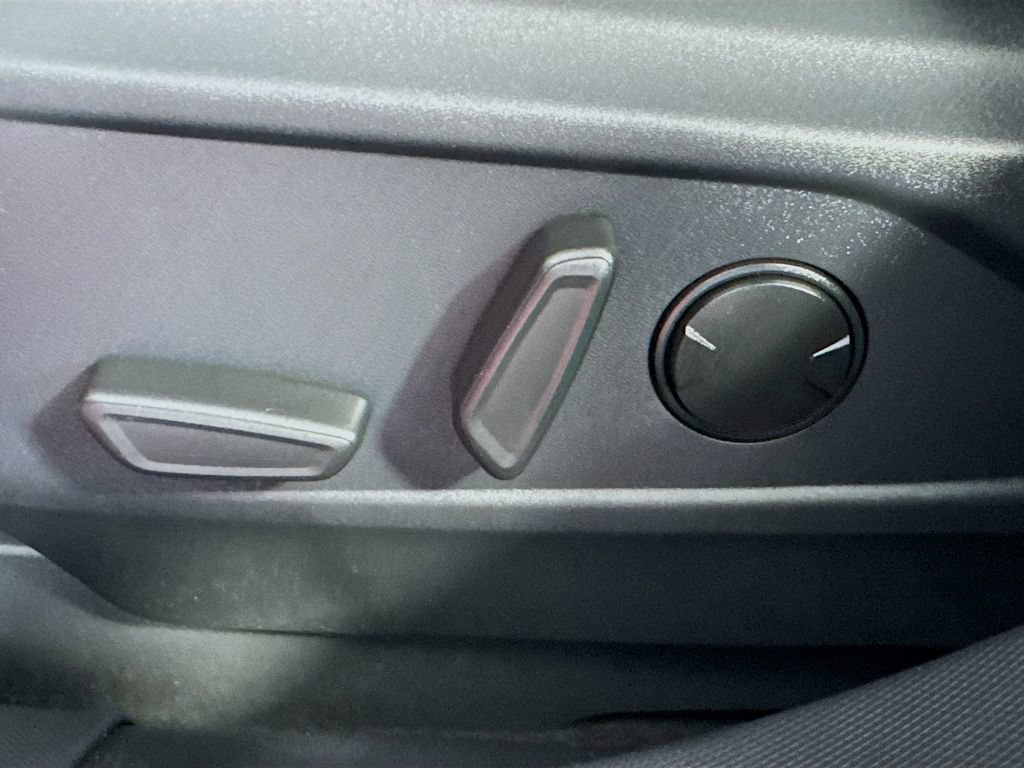 Certified 2024 Ford Mustang Mach-E Select RWD image 19
