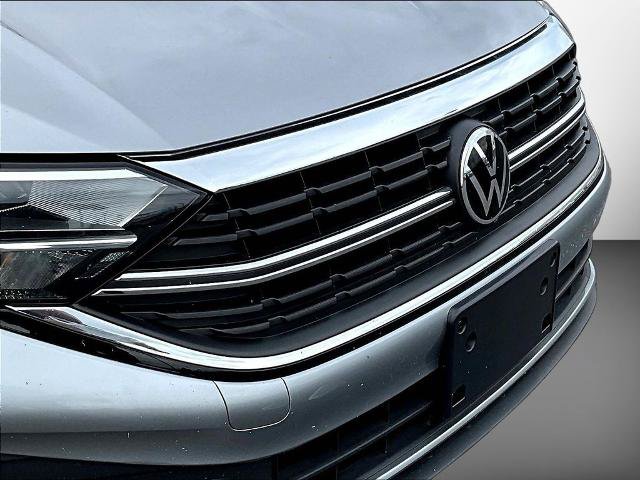 Used 2024 Volkswagen Jetta SE FWD image 32