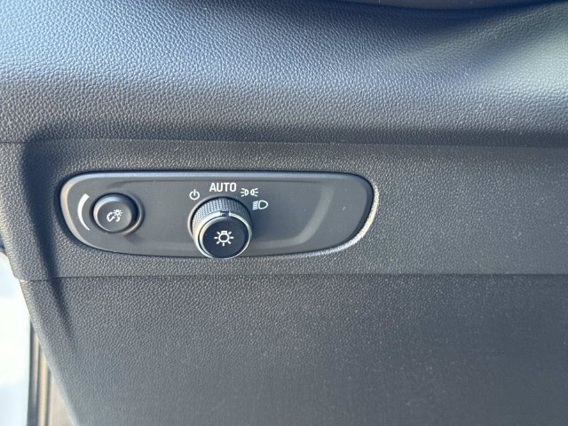 Used 2023 Buick Envision Essence w/ Sport Touring Package AWD/4WD image 22