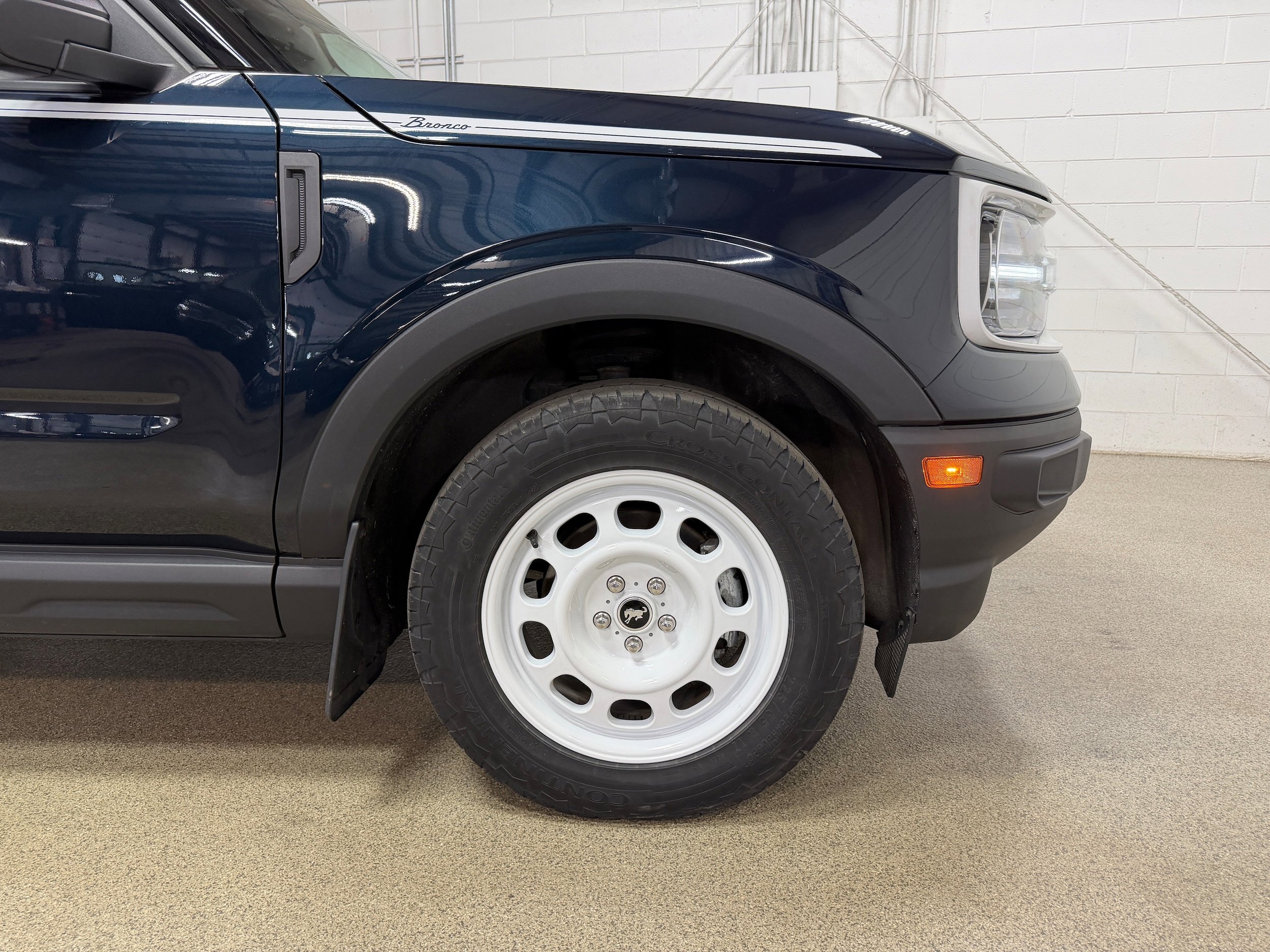 Certified 2023 Ford Bronco Sport Heritage w/ Heritage Convenience Package AWD/4WD image 33