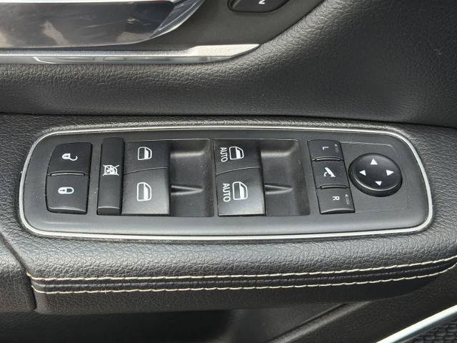 Used 2020 RAM 1500 Laramie AWD/4WD image 17