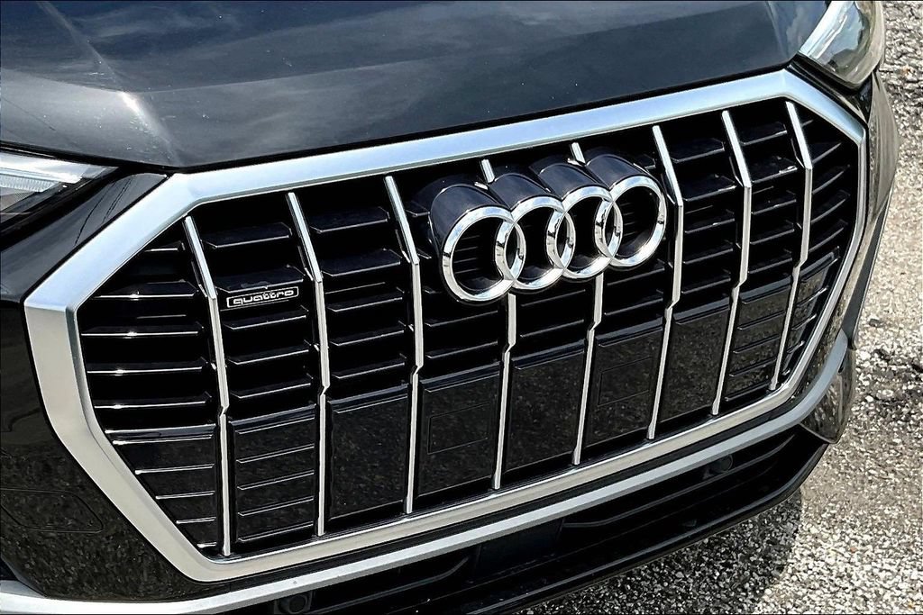 Used 2021 Audi Q3 2.0T Premium w/ Convenience Package AWD/4WD image 34