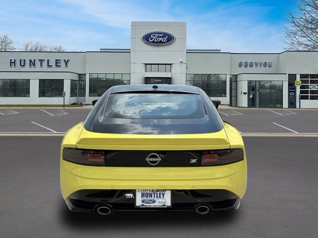 Used 2024 Nissan Z Performance w/ Floor Mat Package RWD image 6