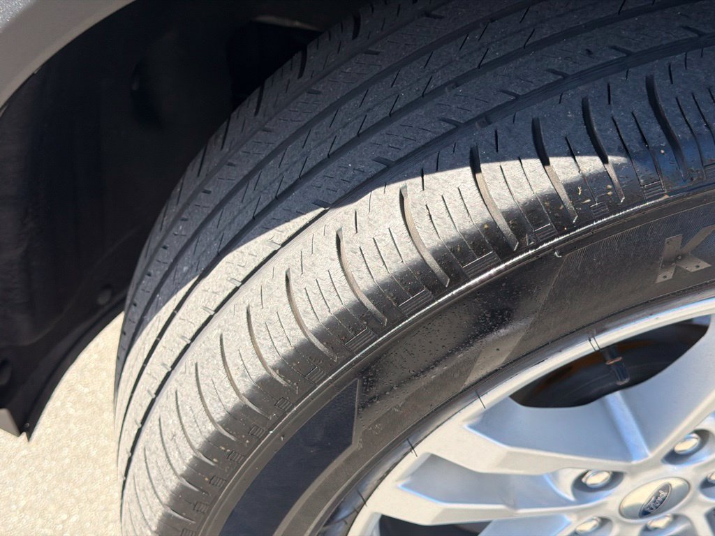 Certified 2023 Ford Explorer XLT RWD image 21
