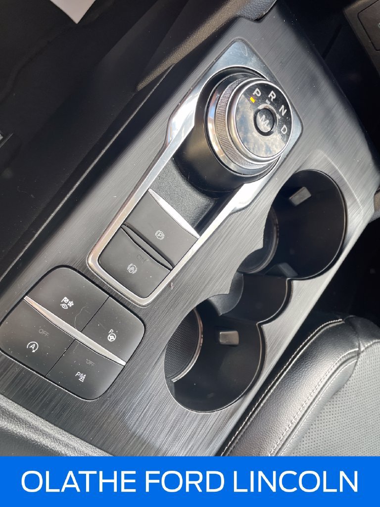 Certified 2020 Ford Escape Titanium AWD/4WD image 25