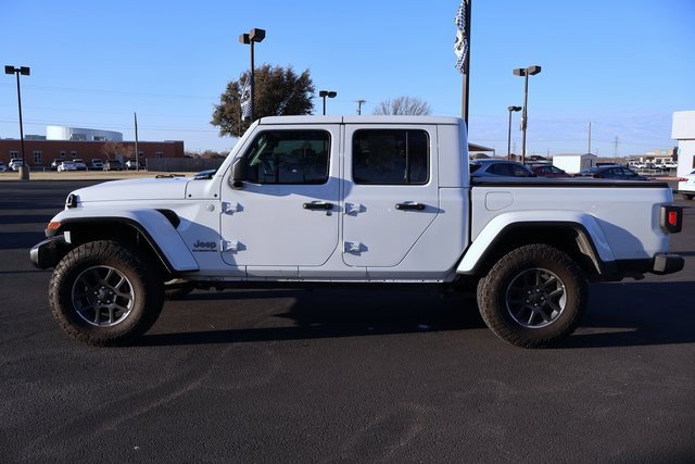Used 2021 Jeep Gladiator Overland w/ Popular Equipment Package image 2
