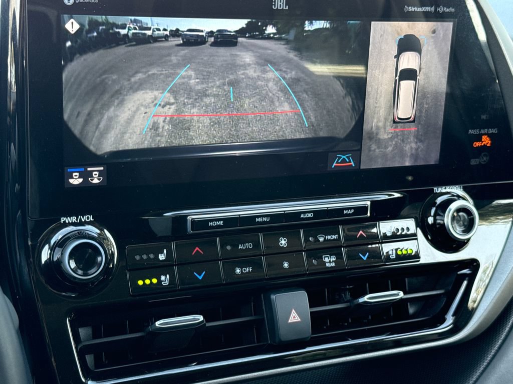 Used 2020 Toyota Highlander Limited FWD image 23