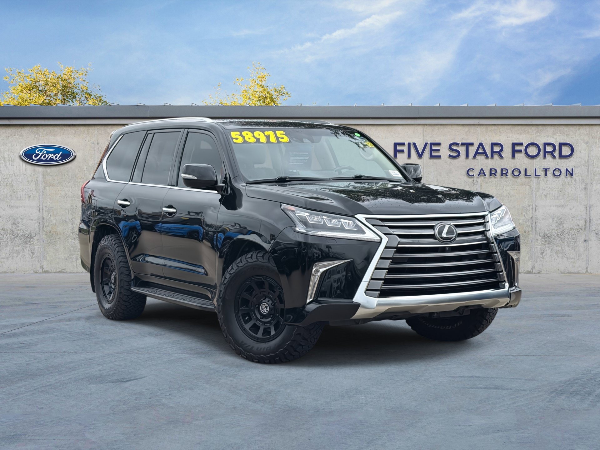 Used 2018 Lexus LX 570 4WD image 1