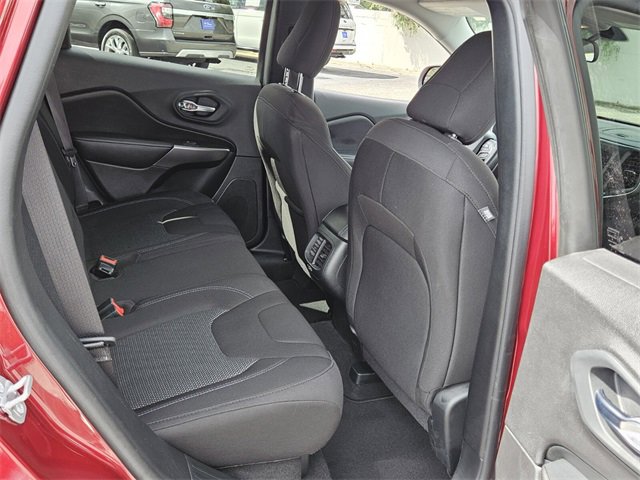 Used 2020 Jeep Cherokee Latitude image 16