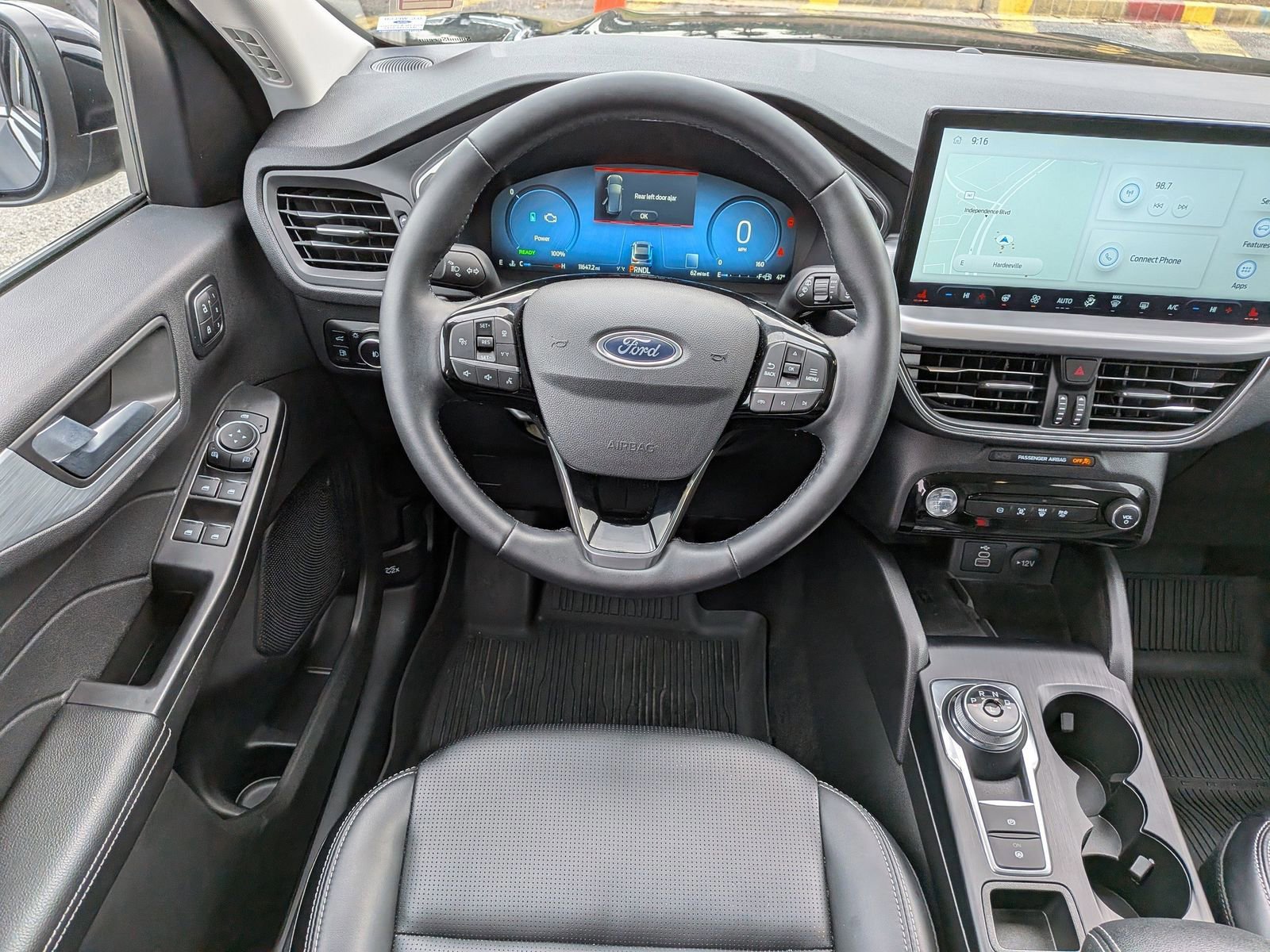 Certified 2025 Ford Escape Platinum image 18